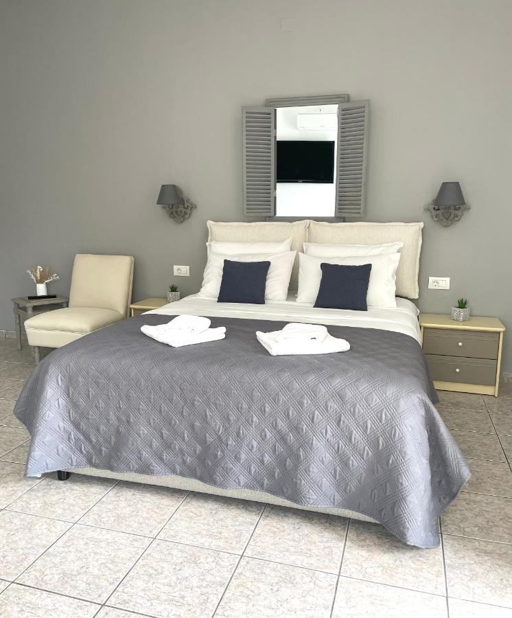 Wave Rooms Maleme Esterno foto