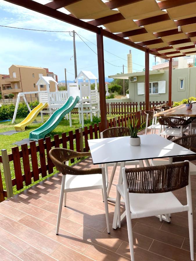 Wave Rooms Maleme Esterno foto